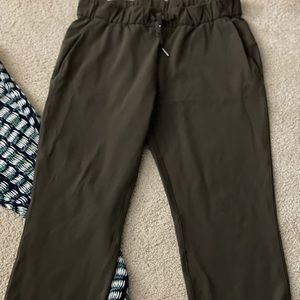 Lululemon s6, Nike dry fit-M, free style jogger pant -M. Three for one price.